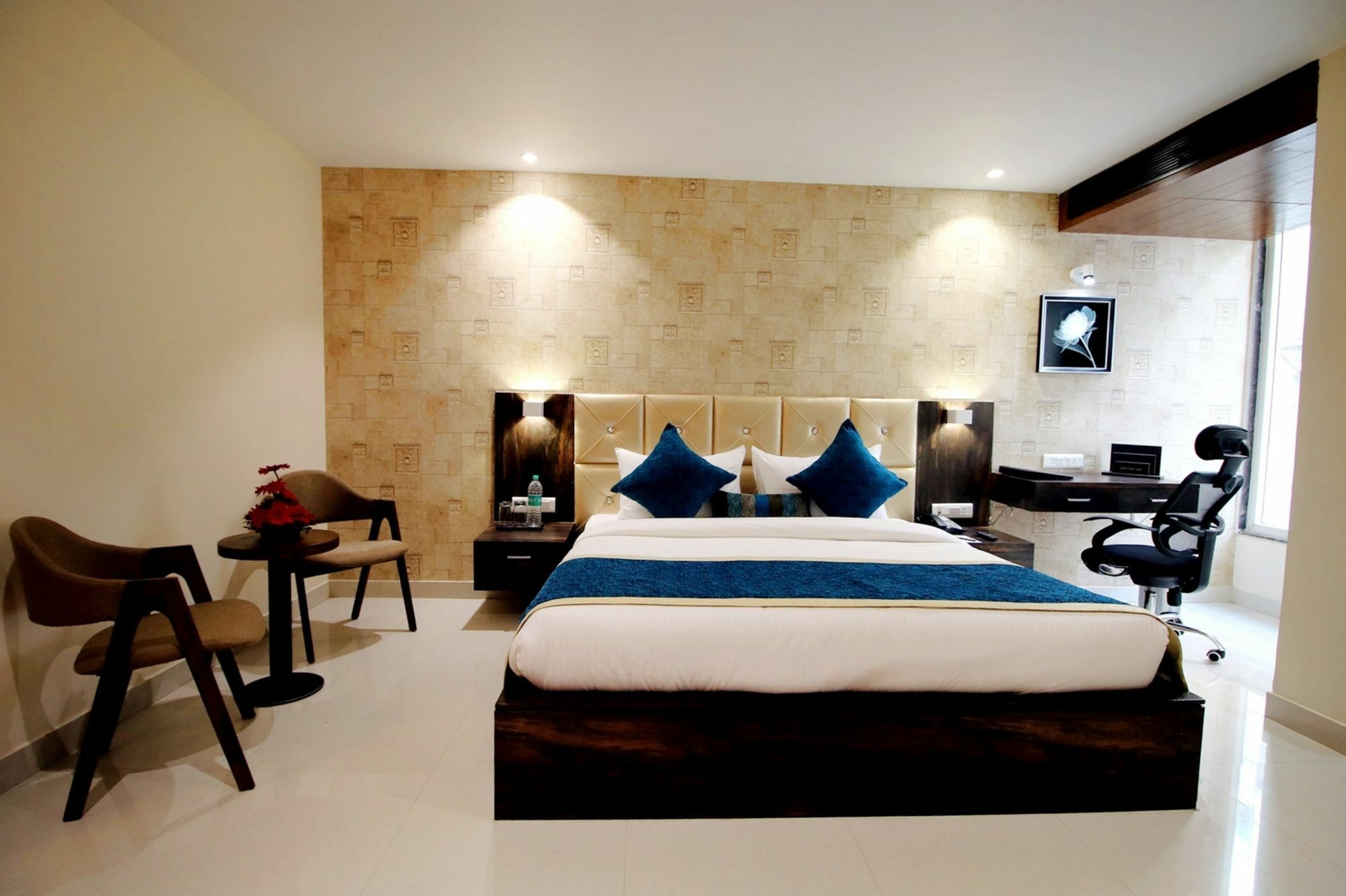 Pinnacle By Click Hotels, Lucknow Exterior foto